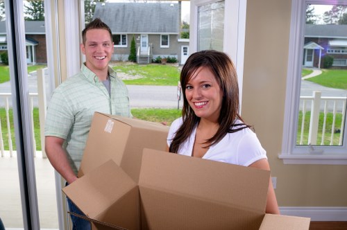 Preparation and packing for a move with van removal in Hook