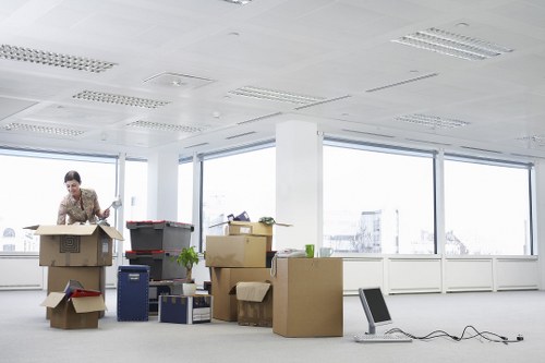 Packing and transport support for office moves in Hook
